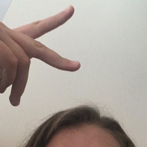 Meet your Posher, Sidney